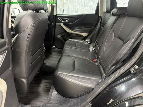 Used 2023 Subaru Forester Limited AWD/4WD image 9