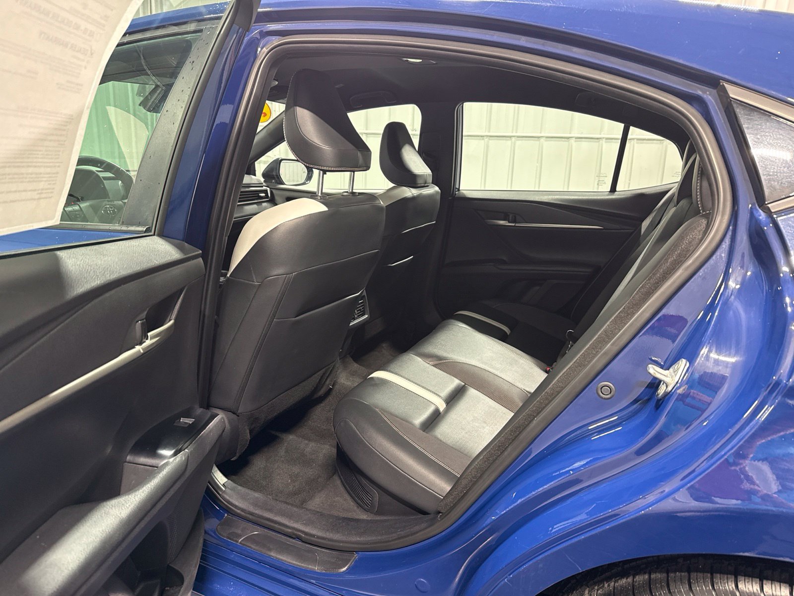 Used 2025 Toyota Camry SE FWD image 16