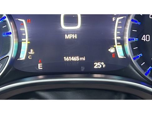 Used 2018 Chrysler Pacifica Touring-L Plus w/ Tire & Wheel Group image 16