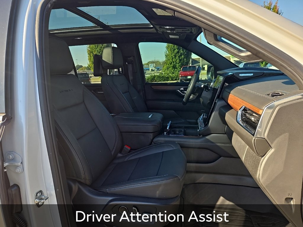 Used 2025 GMC Yukon Denali w/ Denali Reserve Package AWD/4WD image 17
