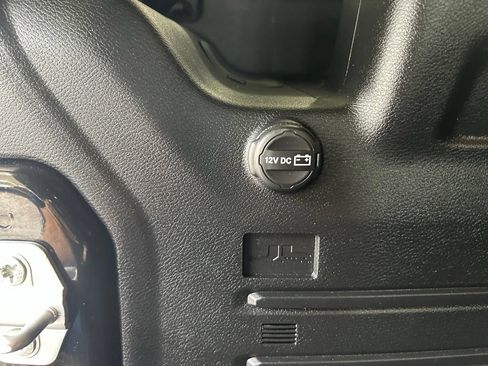 Used 2021 Jeep Wrangler Unlimited Rubicon AWD/4WD image 43