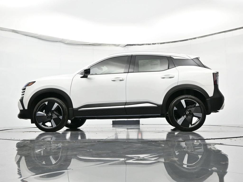 New 2026 Nissan Kicks SR FWD image 41