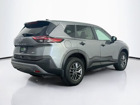 Used 2023 Nissan Rogue S AWD/4WD image 9