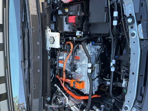 New 2026 Chevrolet Equinox EV LT image 44