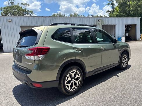Used 2021 Subaru Forester Premium w/ Popular Package #1 AWD/4WD image 26