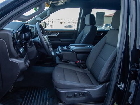 Used 2024 Chevrolet Silverado 1500 LT AWD/4WD image 12