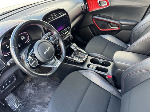 Used 2023 Kia Soul GT-Line w/ GT-Line Technology Package FWD image 22