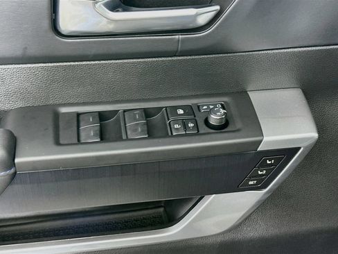 Certified 2024 Toyota Sequoia Platinum AWD/4WD image 18