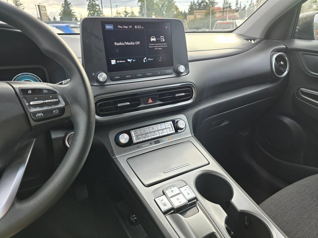 Used 2023 Hyundai Kona SE FWD image 21