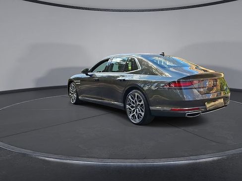 Used 2025 Genesis G90 3.5T AWD/4WD image 22