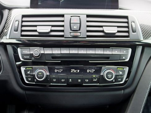 Used 2016 BMW M4 Coupe image 31