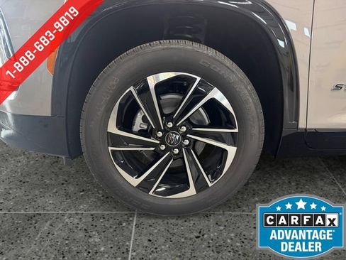 Used 2027 Buick Enclave Sport Touring w/ Power Package AWD/4WD image 25