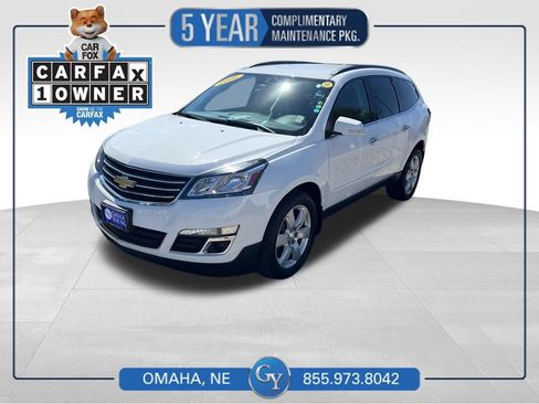 Used 2016 Chevrolet Traverse LT w/ Style and Technology Package AWD/4WD image 1