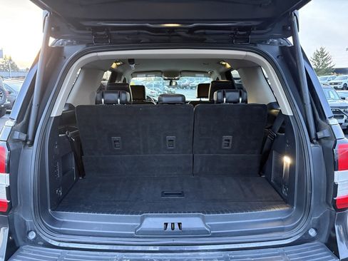 Certified 2024 Ford Expedition XLT image 7