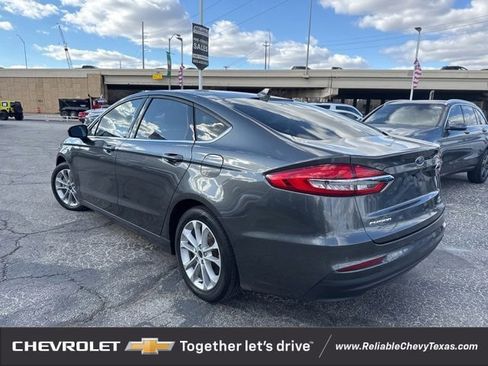Used 2020 Ford Fusion SE image 6