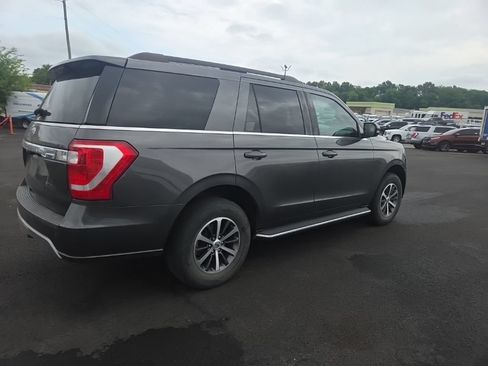 Used 2020 Ford Expedition XLT w/ Equipment Group 202A RWD image 9