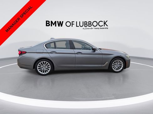 Used 2023 BMW 530i RWD image 9