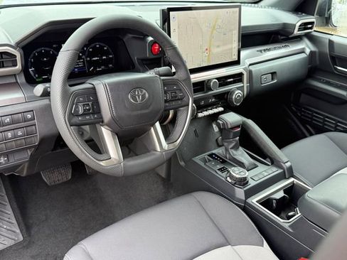Used 2026 Toyota Tacoma TRD Off-Road AWD/4WD image 10