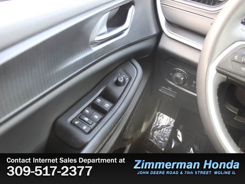 Used 2024 Jeep Grand Cherokee L Altitude image 16