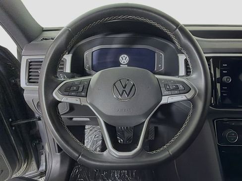 Used 2023 Volkswagen Atlas Cross Sport SE FWD image 12