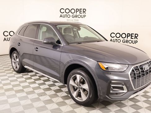 Used 2023 Audi Q5 2.0T Premium w/ Convenience Package image 1