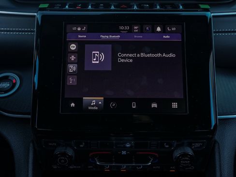 New 2025 Jeep Grand Cherokee L Altitude image 29