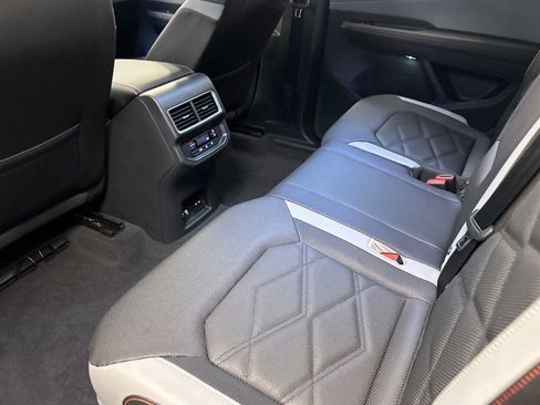 New 2025 Volkswagen Atlas Peak Edition SE image 11