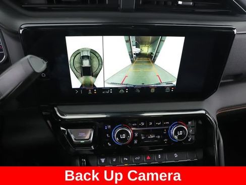 Used 2024 GMC Sierra 2500 AT4 w/ AT4 Premium Plus Package AWD/4WD image 27