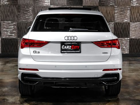 Used 2020 Audi Q3 2.0T Premium w/ Convenience Package AWD/4WD image 8