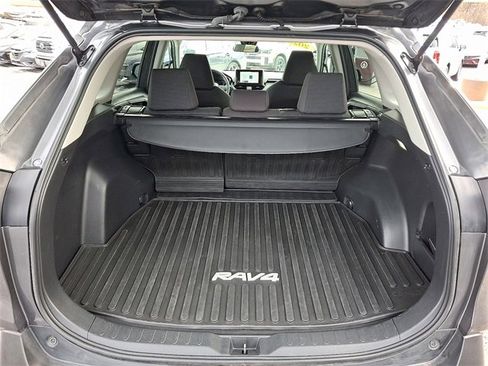 Used 2023 Toyota RAV4 LE image 28