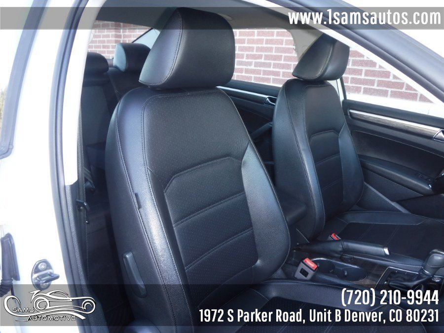 Used 2018 Volkswagen Passat 2.0T SE FWD image 12