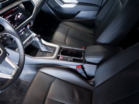 Used 2022 Audi Q3 2.0T Premium w/ Convenience Package image 20