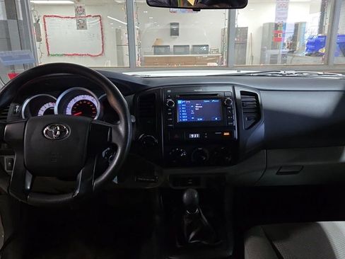 Used 2013 Toyota Tacoma 4x4 Access Cab image 9