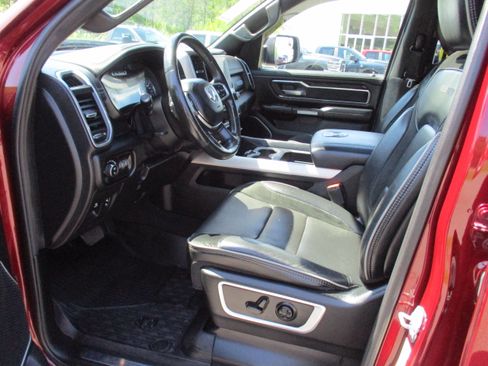 Used 2019 RAM 1500 Laramie w/ Sport Appearance Package AWD/4WD image 11