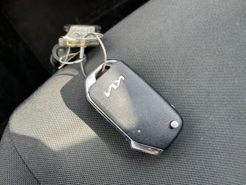 Used 2023 Kia Sportage LX image 22