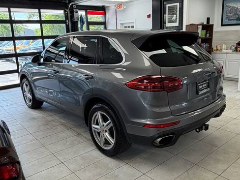 Used 2016 Porsche Cayenne AWD/4WD image 6