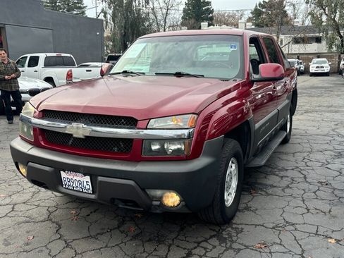 Used 2004 Chevrolet Avalanche 4x4 w/ Preferred Equipment Group image 5