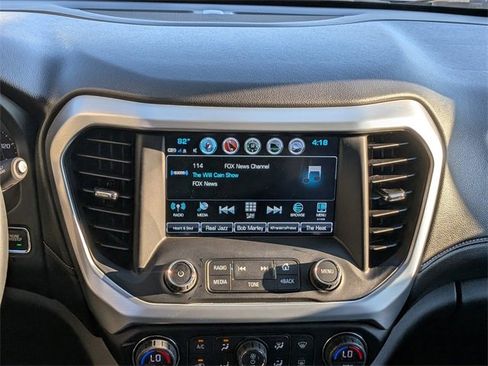 Used 2018 GMC Acadia SLT image 18