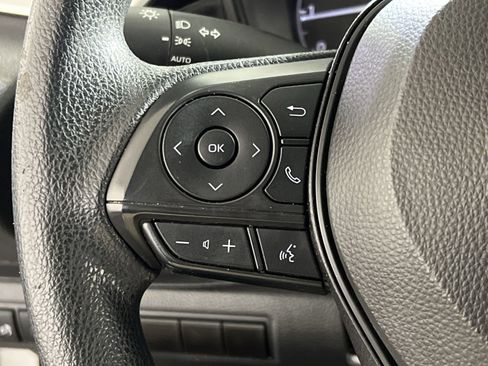 Used 2024 Toyota Corolla LE image 29