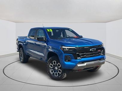 Used 2023 Chevrolet Colorado Z71 w/ Z71 Convenience Package 2
