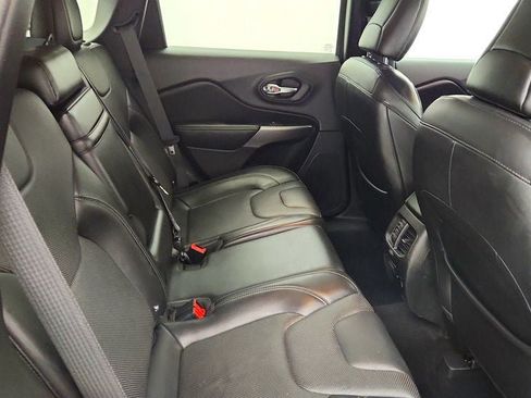 Used 2019 Jeep Cherokee Limited AWD/4WD image 23