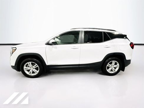 Used 2024 GMC Terrain SLE w/ Driver Convenience Package AWD/4WD image 8