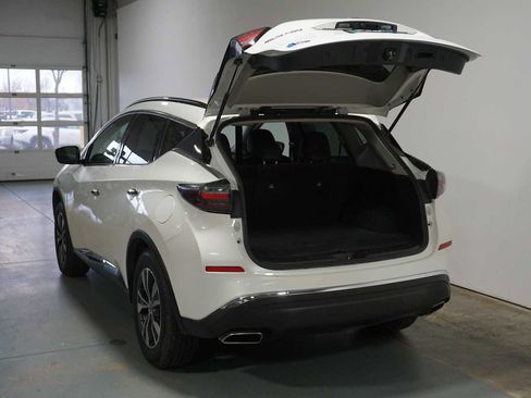 Used 2023 Nissan Murano SV image 4