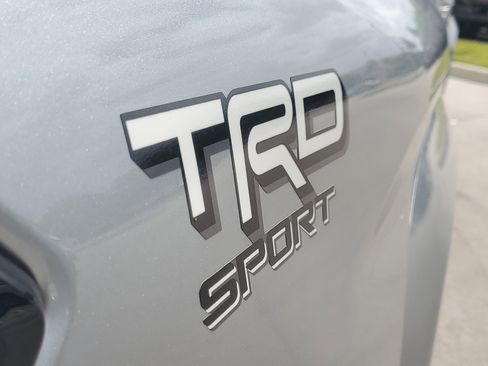 Used 2025 Toyota Tacoma TRD Sport image 12