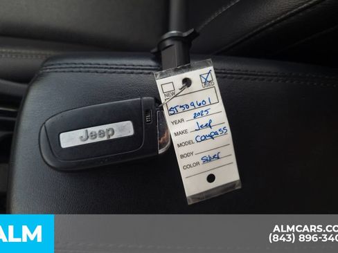 Used 2025 Jeep Compass Limited AWD/4WD image 33