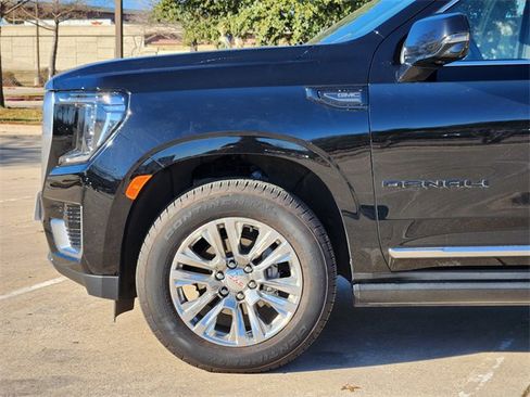 Used 2024 GMC Yukon Denali image 8