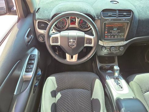 Used 2014 Dodge Journey SXT w/ Flexible Seating Group image 8