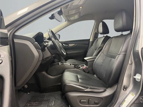 Used 2018 Nissan Rogue SL FWD image 10