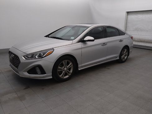 Used 2018 Hyundai Sonata Sport FWD image 2