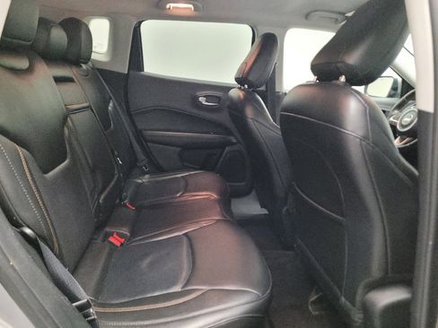 Used 2018 Jeep Compass Limited w/ Navigation Group AWD/4WD image 19